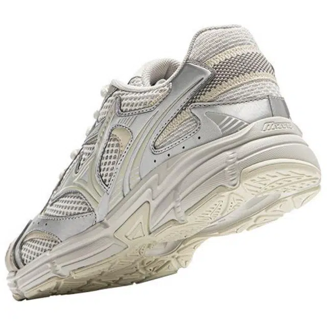 Mizuno Speed 2K