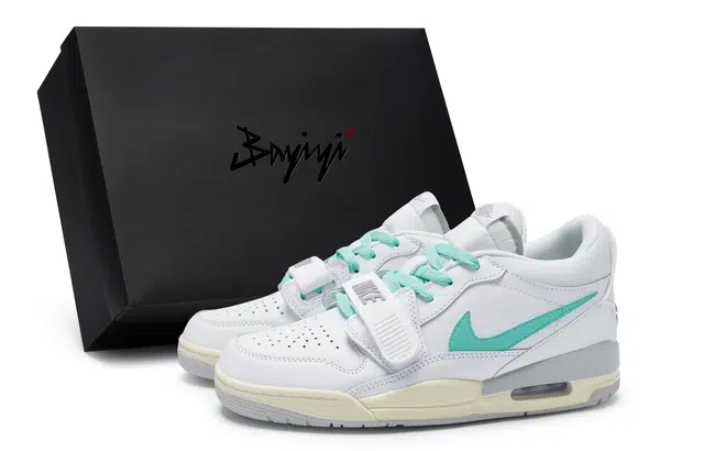 Jordan Legacy 312 811
