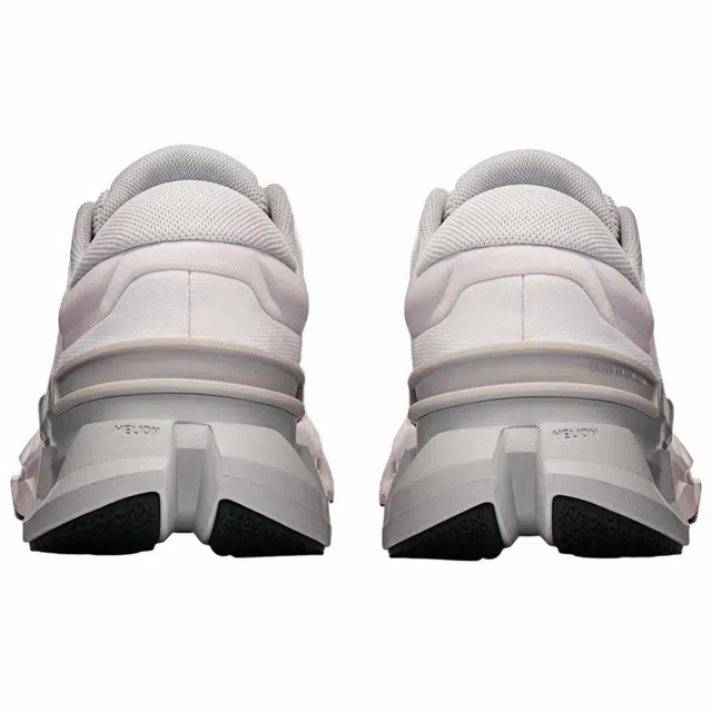 On Cloudflyer 5 WMNS