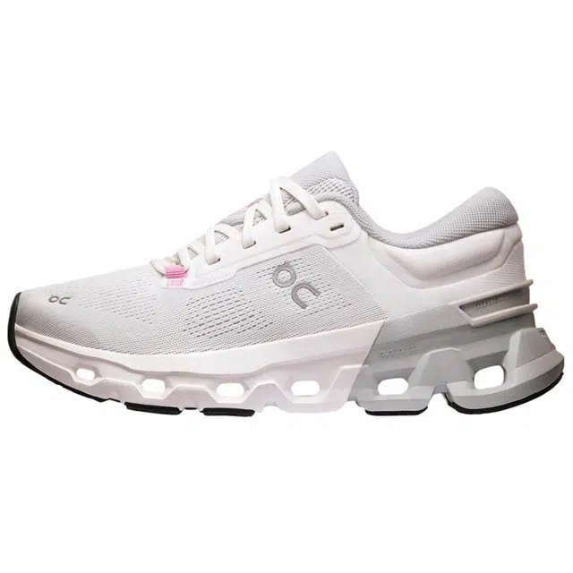On Cloudflyer 5 WMNS