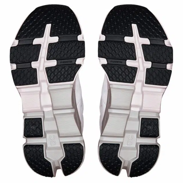 On Cloudflyer 5 WMNS