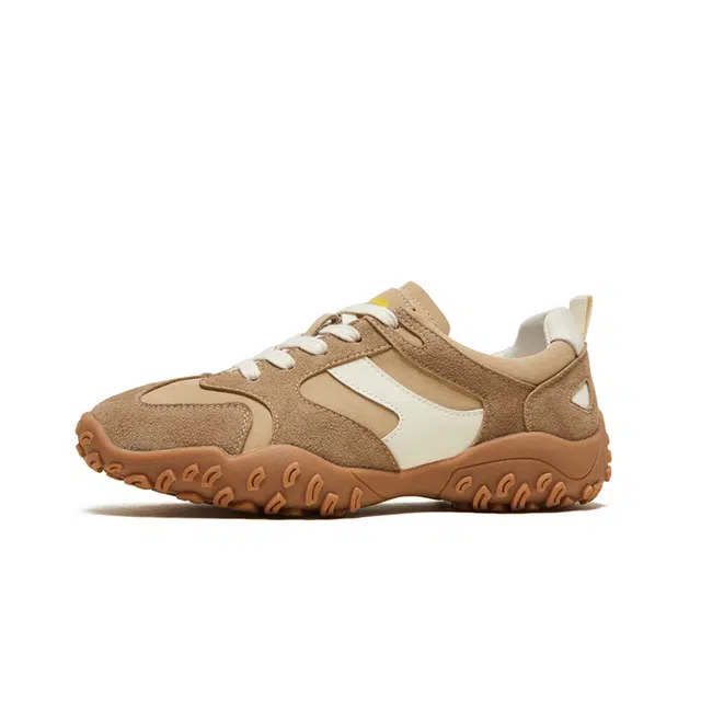CAMEL ACTIVE