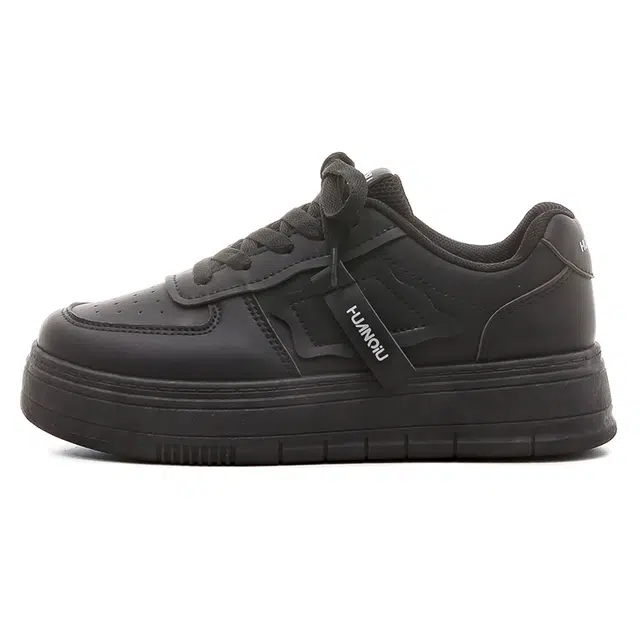 HUANQIU Sneakers Black