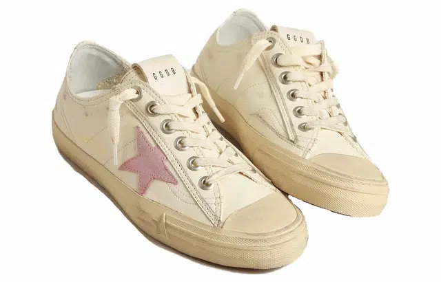 Golden Goose V-Star