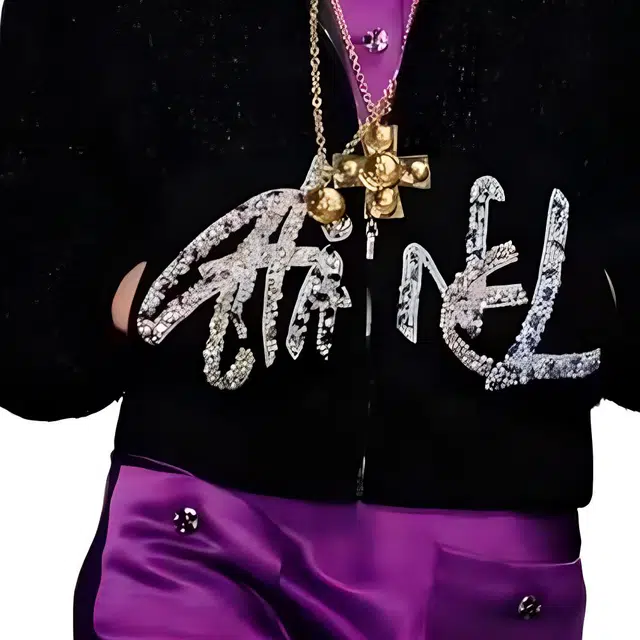 CHANEL V