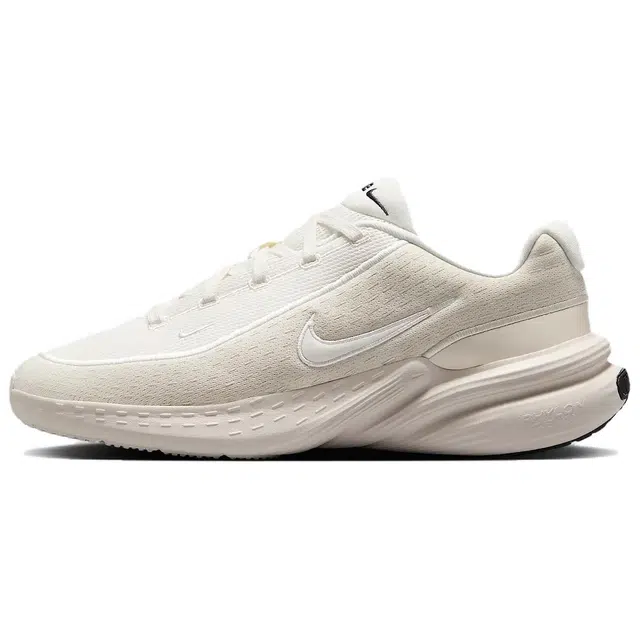 Nike Uplift SC