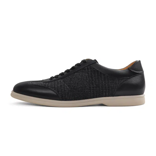 MARLINGEVANS x THOM WILLS