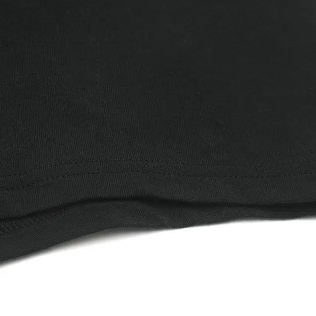 EMPORIO ARMANI SS23 Logo