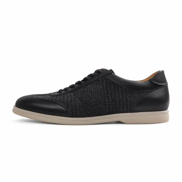 MARLINGEVANS x THOM WILLS