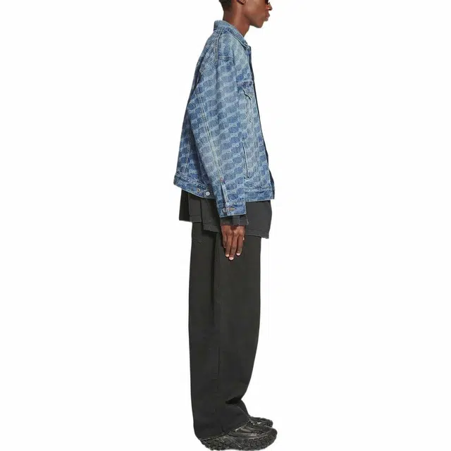 Balenciaga FW22 Logo