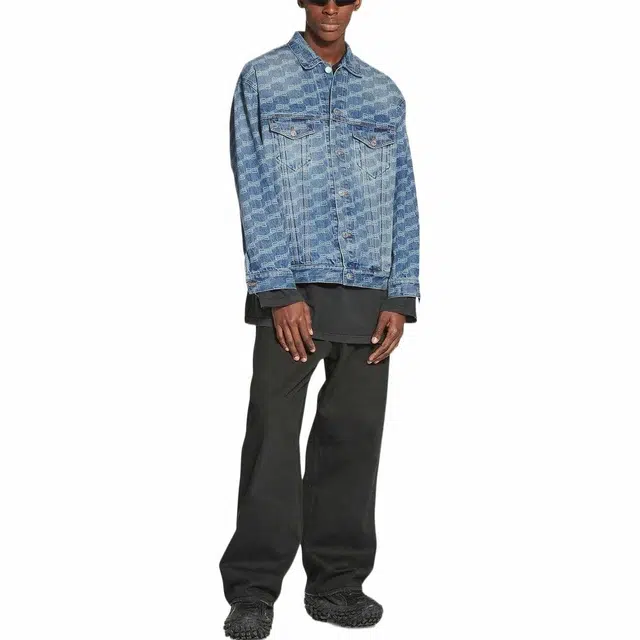 Balenciaga FW22 Logo