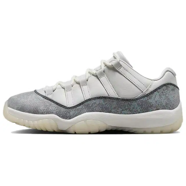 Jordan Air Jordan 11 Low Year of the Snake
