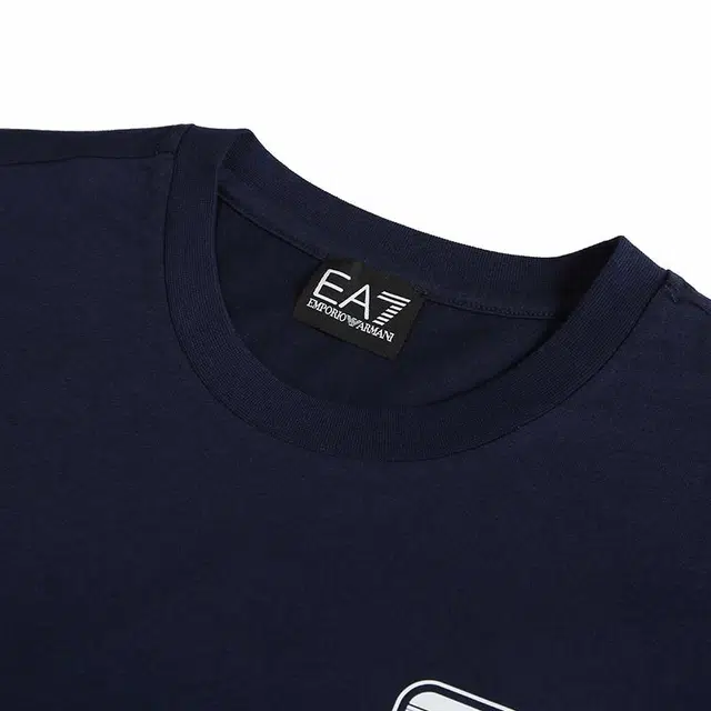 EMPORIO ARMANI SS23 EA7 T