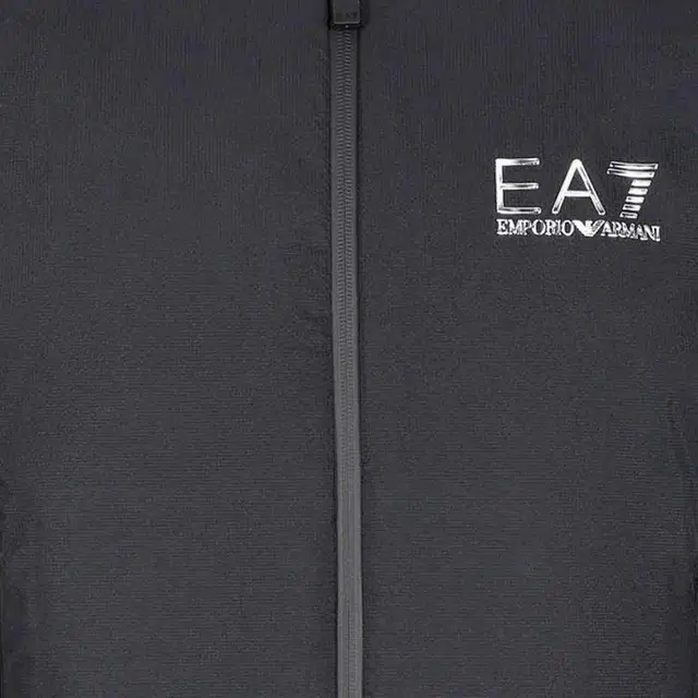 EMPORIO ARMANI EA7 Logo