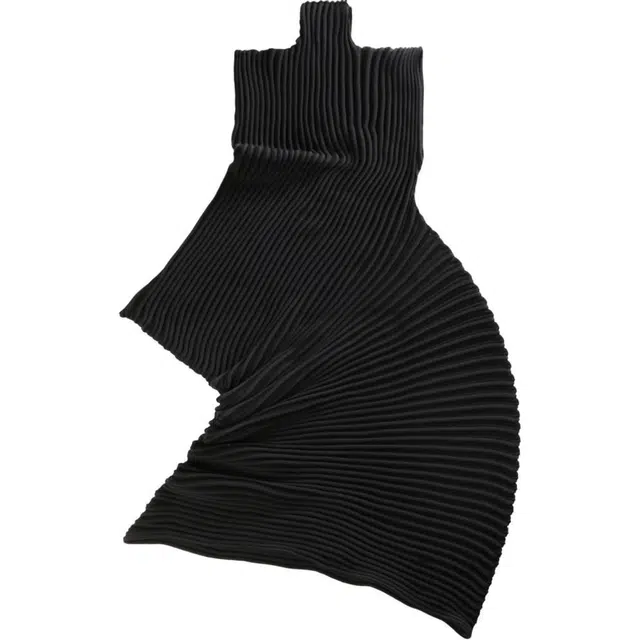 ISSEY MIYAKE T
