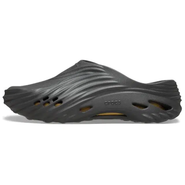 Crocs Echo Wave Clog Black
