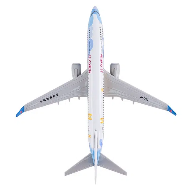 B737-