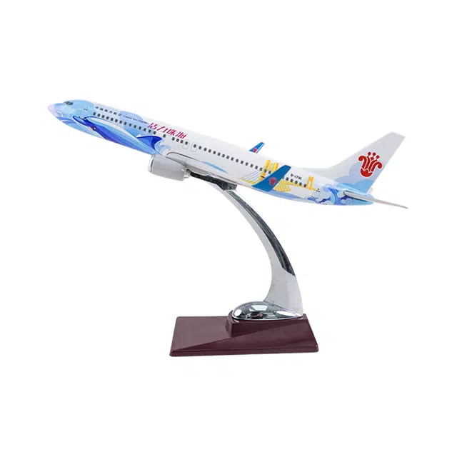 B737-