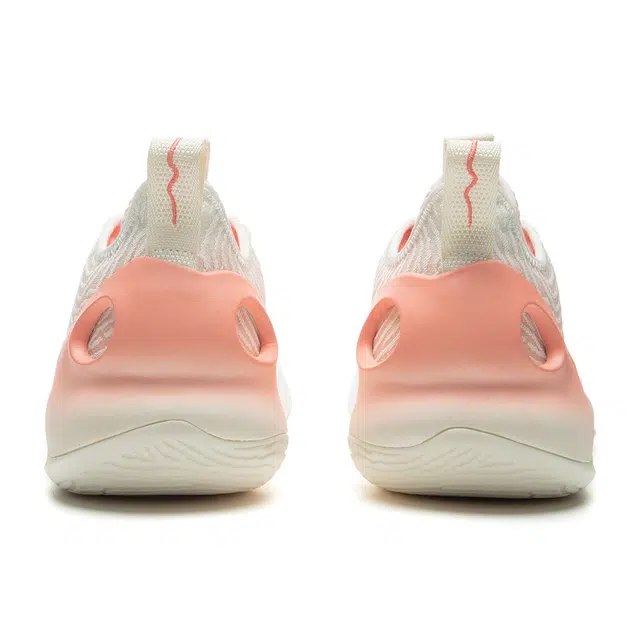 LiNing ULTRA LOW
