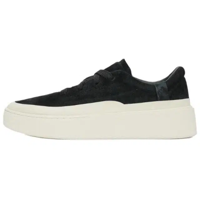 adidas Labcourt