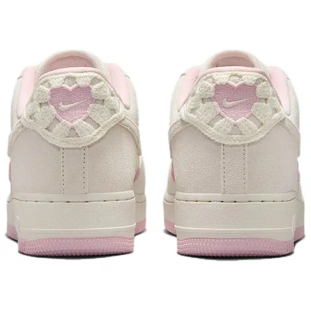 Nike Air Force 1 Low Valentines Day