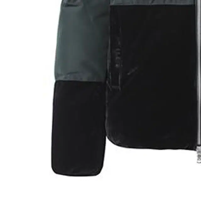 EMPORIO ARMANI FW22 EA7