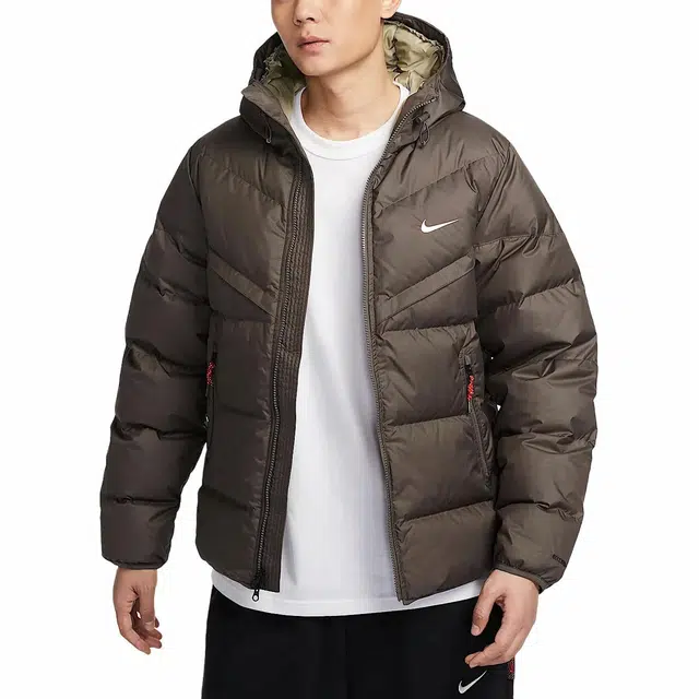 Nike Storm-FIT Windrunner