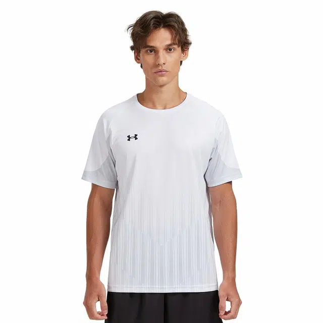 Under Armour Logo T