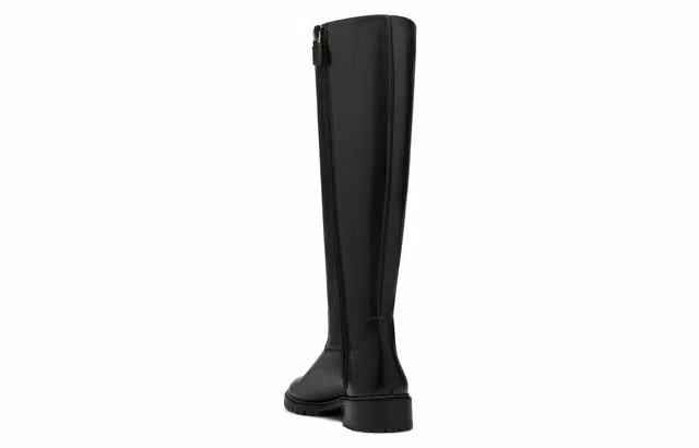 stuart weitzmanSW