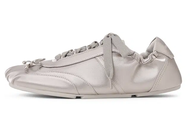 CHARLES&KEITH Black Textured Ballet Flats