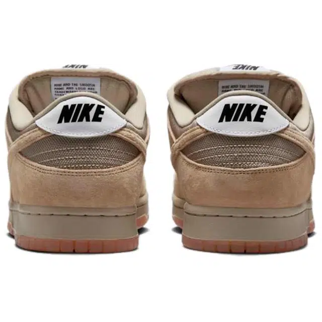 Nike SB Dunk Low Pro