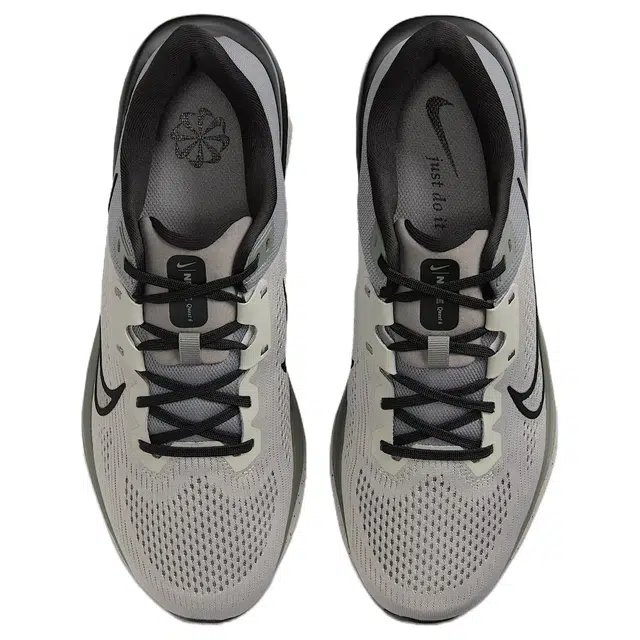 Nike Quest 6