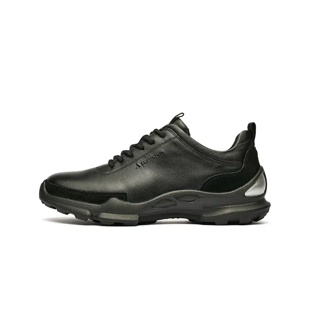 AQUASCUTUM