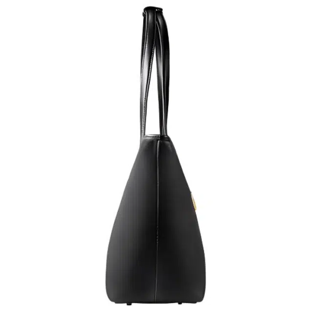 VICTORIAHYDE PVC