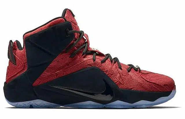 Nike Lebron 12 EXT King's Cloak 12