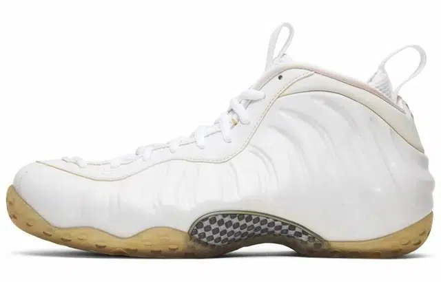 Nike Foamposite One White Out