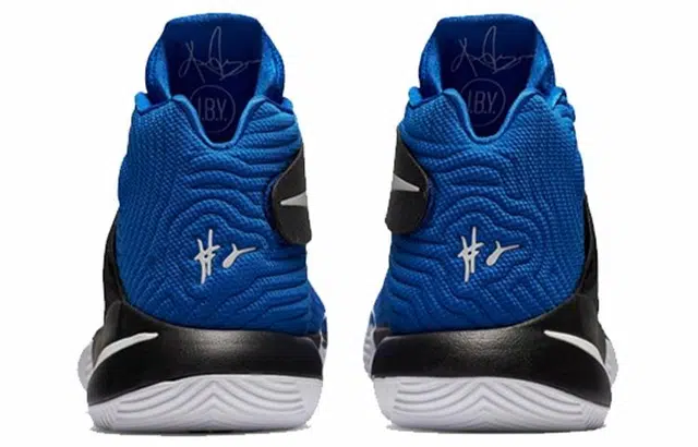 Nike Kyrie 2 "Brotherhood" 2