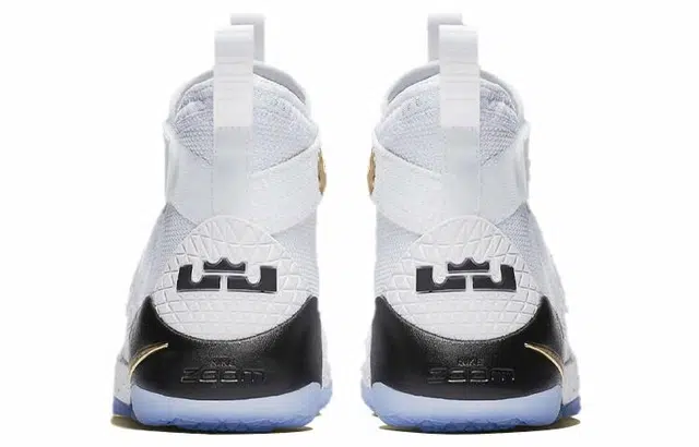 Nike zoom soldier 11 LeBron Court General 11