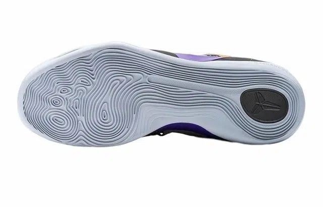 Nike Kobe 9 EM low Unleashed