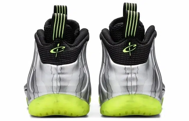 Nike Foamposite One Silver Volt Camo 3M
