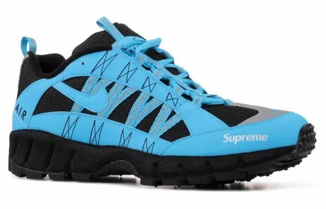 Supreme x Nike Air Humara 17