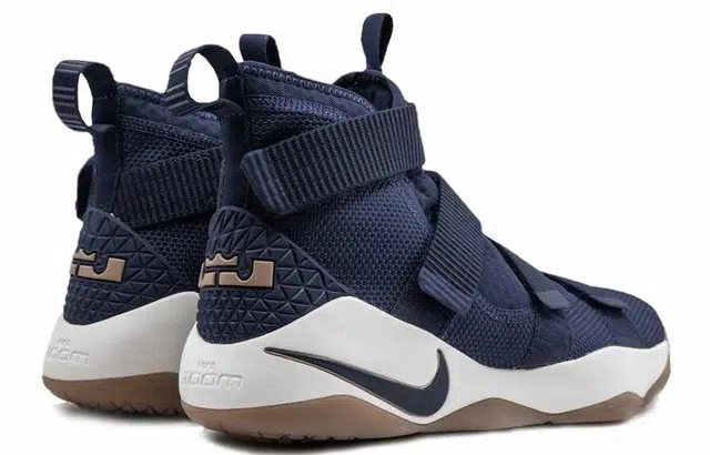 Nike zoom soldier 11 Cavs EP 11