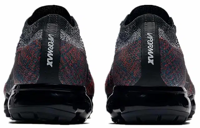 Nike Vapormax CNY