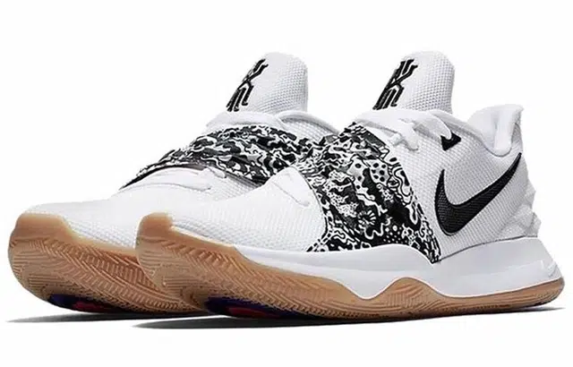 Nike Kyrie Low 1