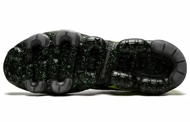 Acronym x Nike VaporMax Moc 2