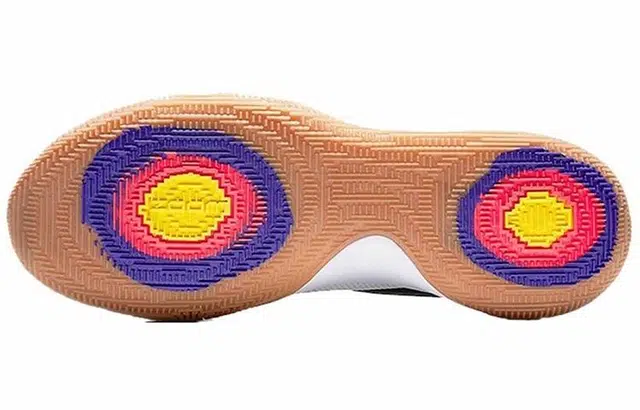 Nike Kyrie Low 1