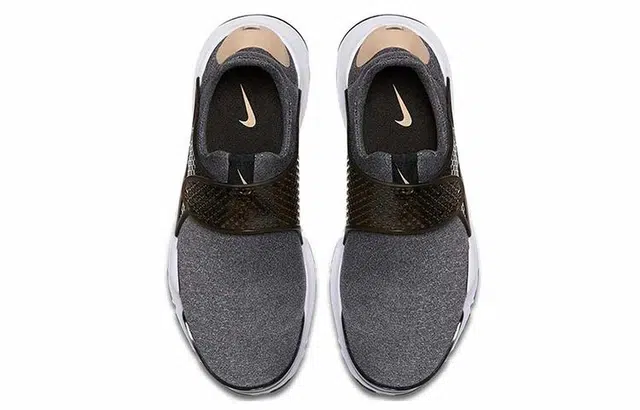 Nike Sock Dart SE