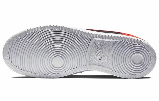 Nike EBERNON Low