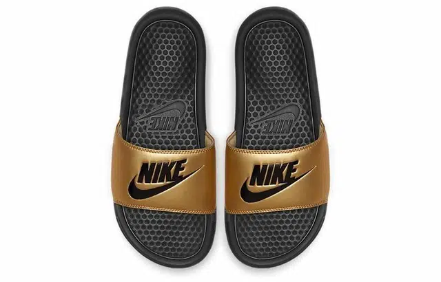 Nike Benassi