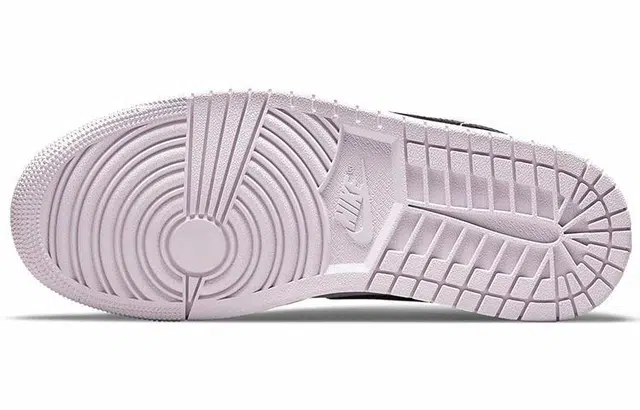 Jordan Air Jordan 1 mid "barely rose"